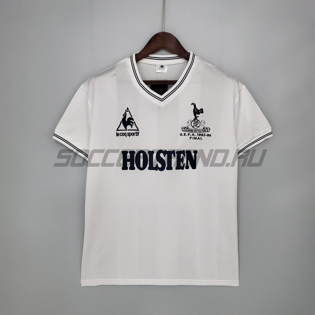 Домашняя форма Tottenham Hotspur 83/84