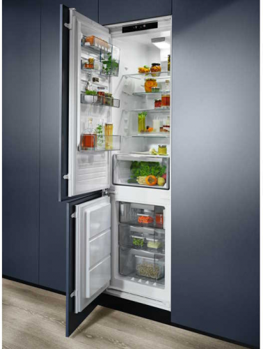Встраиваемый холодильник Electrolux ENS8TE19S