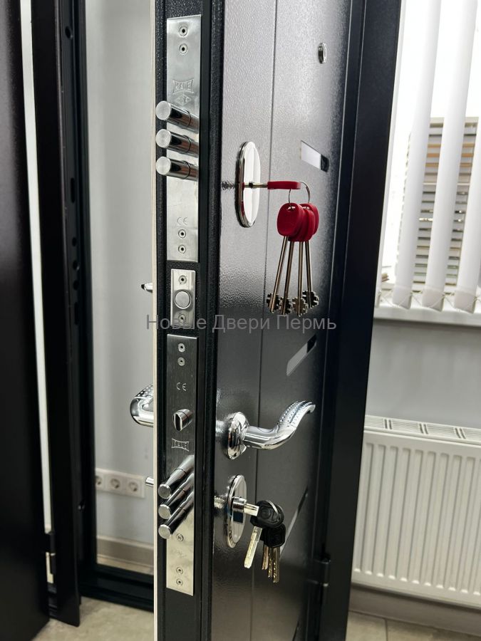 Гранд  Серебро 7,5 " Астана милки   входная дверь в квартиру