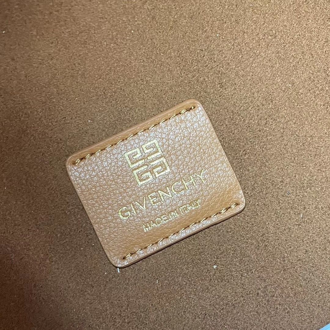 Givenchy G-Hobo 31x15x43 cm