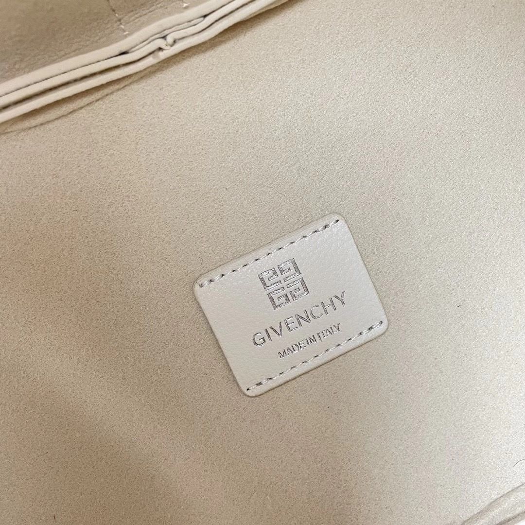 Givenchy G-Hobo 31x15x43 cm