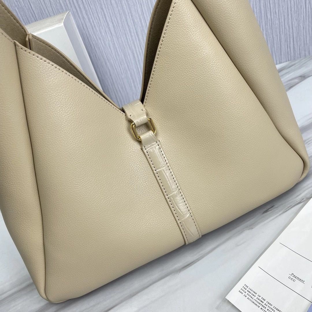 Givenchy G-Hobo 31x15x43 cm