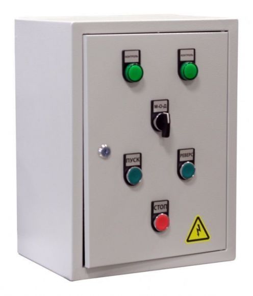 шкаф с кнопочным постом и устройством плавного пуска управления SHVRSS 500T4 3фазы 380В 50/60Гц 500квт930А