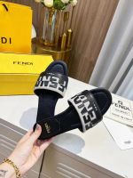 Шлепки FENDI