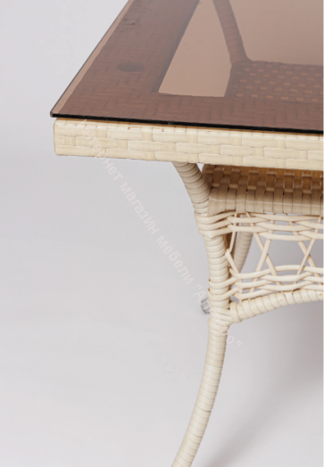 Стол FM-2001 85х85 белый искусственный ротанг/стекло
