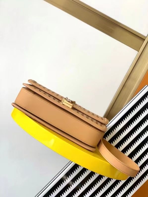 Saint Laurent 23x16x6 cm