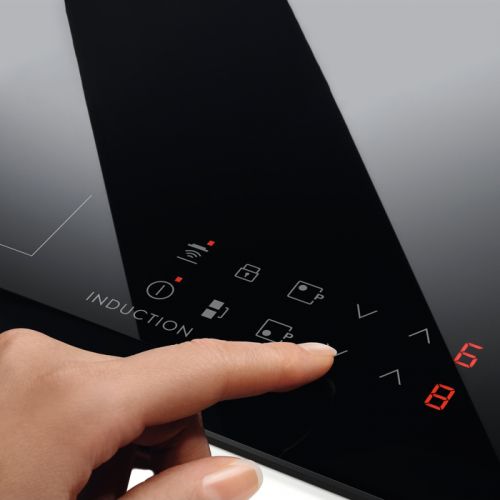 Варочная  панель Electrolux LIV63431BK