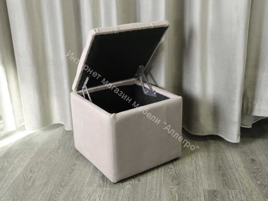 Пуф с каретной стяжкой, велюр кофе с молоком