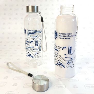бутылки для воды из переработанного пластика