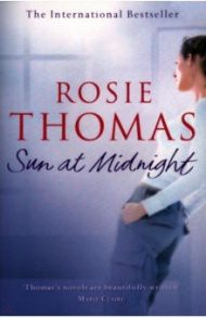 Sun at Midnight / Thomas Rosie