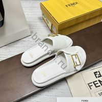 Шлепанцы Fendi