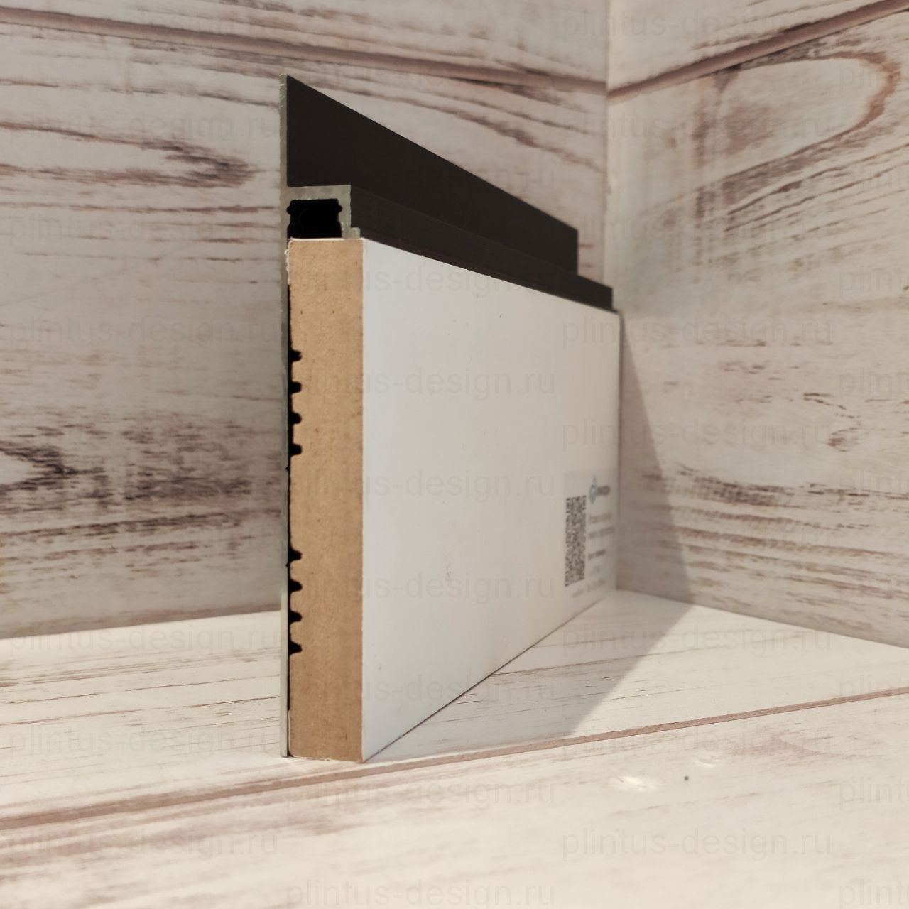 Ликорн С-04.2.3 скрытый плинтус чёрный