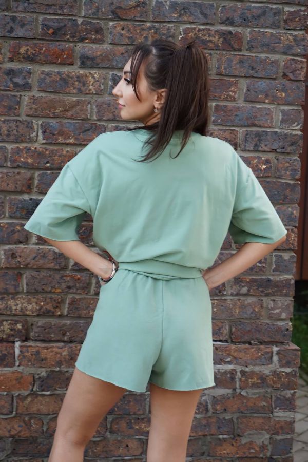 Футболка оверсайз полынь