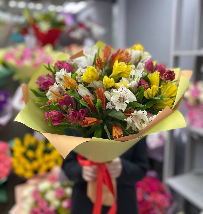 Альстромерии