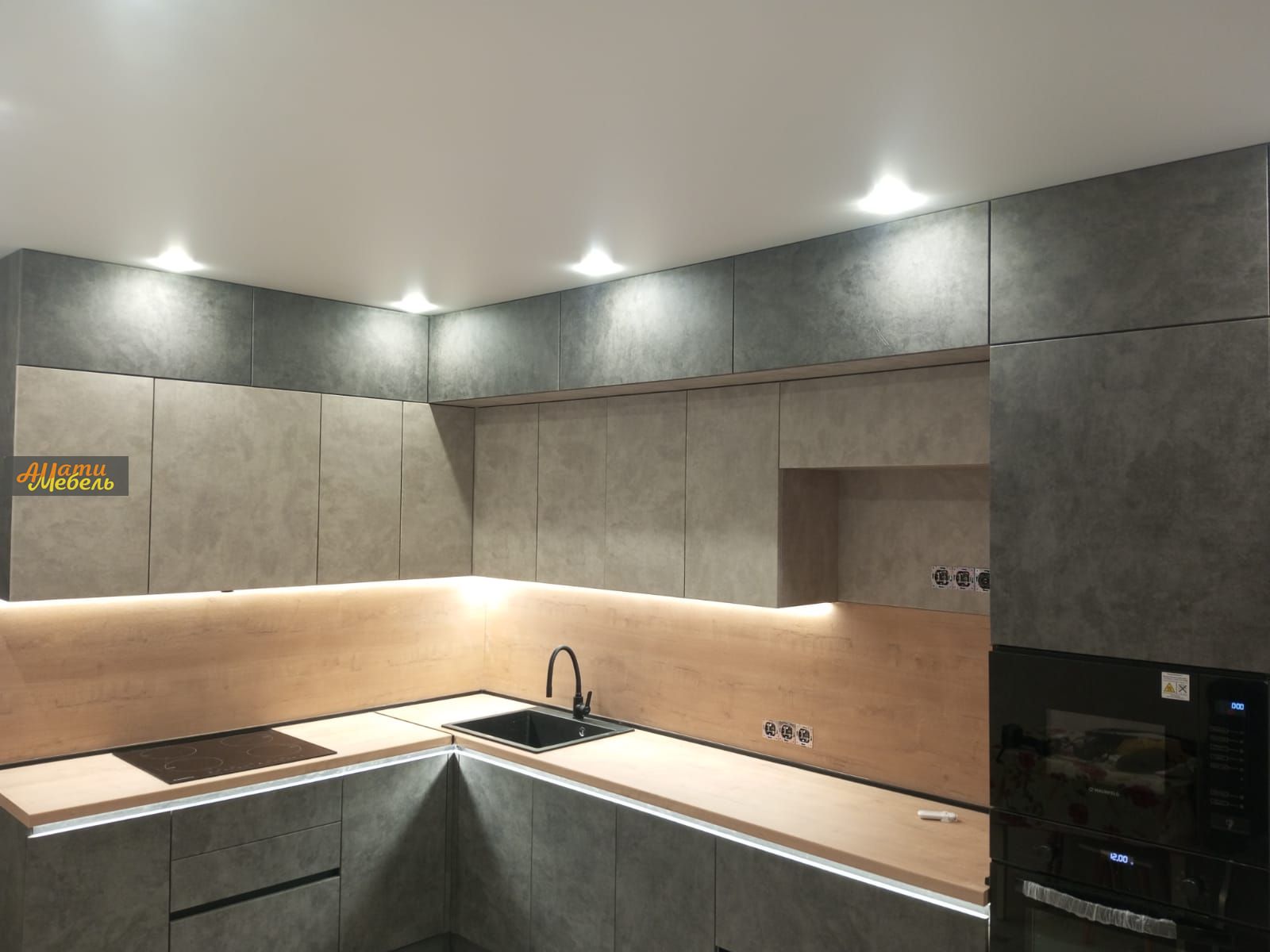 Кухонный гарнитур за 0 ₽