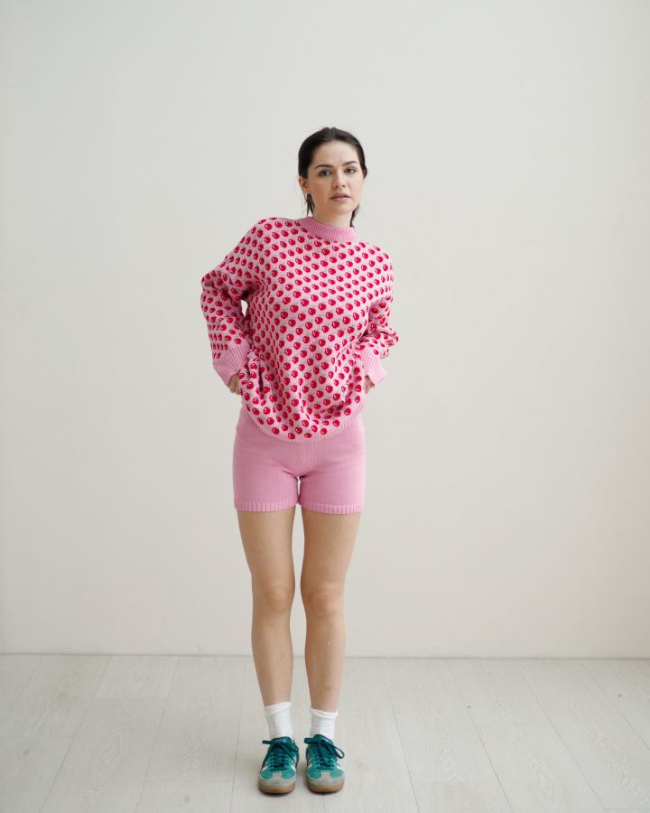 Свитер с вишенками