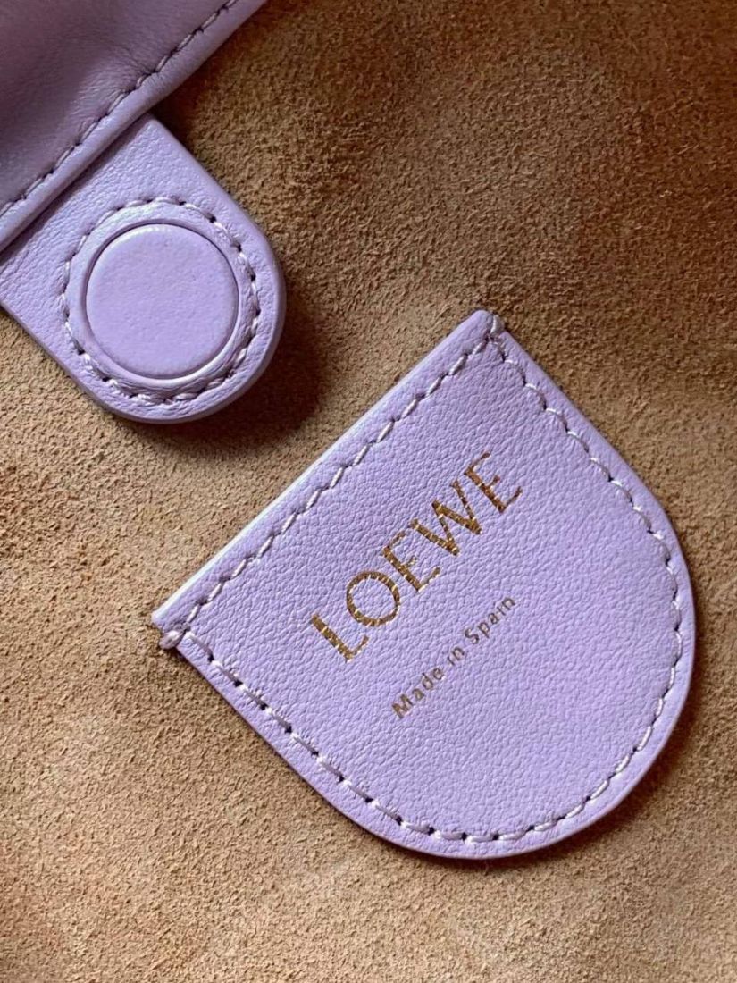 Loewe 23x17x5,5 cm