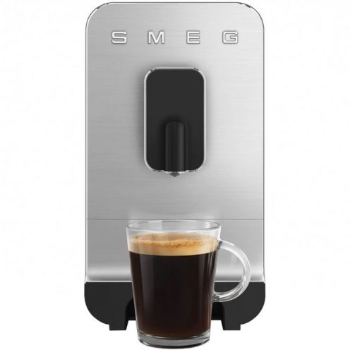Кофемашина Smeg BCC11BLMEU