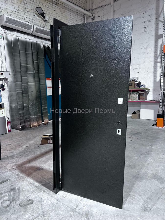 Престиж Классика 70 мм Серебро/венге входная дверь в квартиру