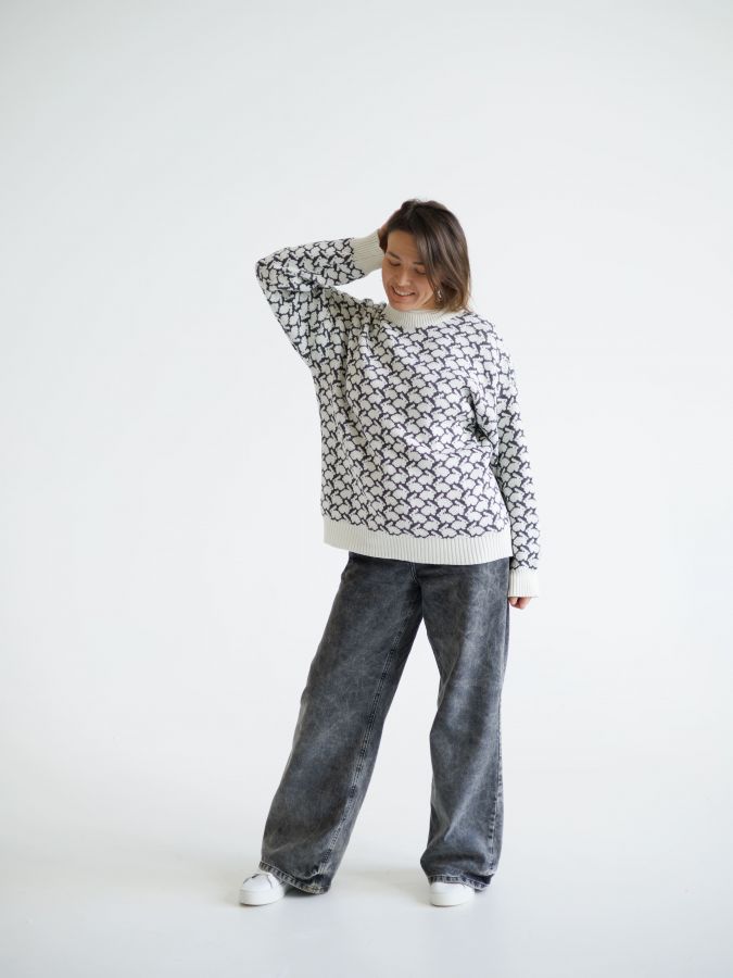 Свитер с кроликами