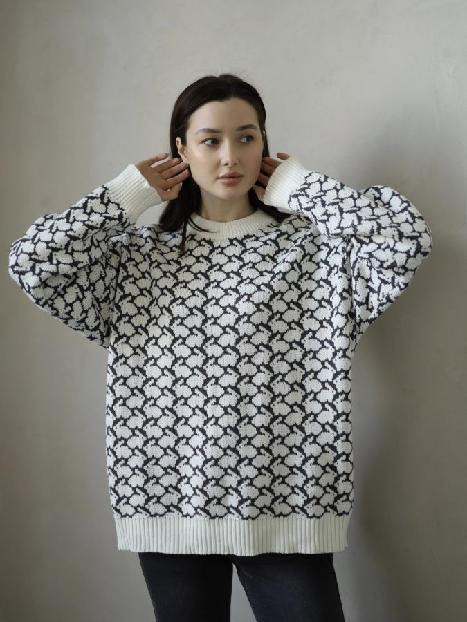 Свитер с кроликами