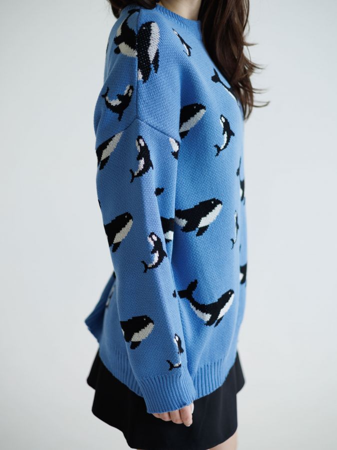 Свитер с китами