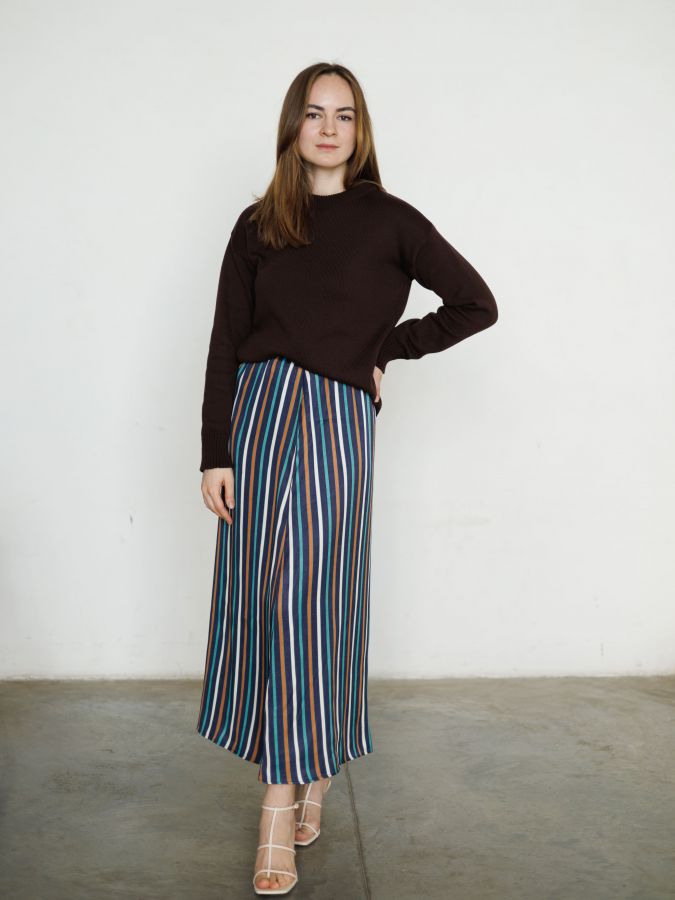 Свитер шоколад