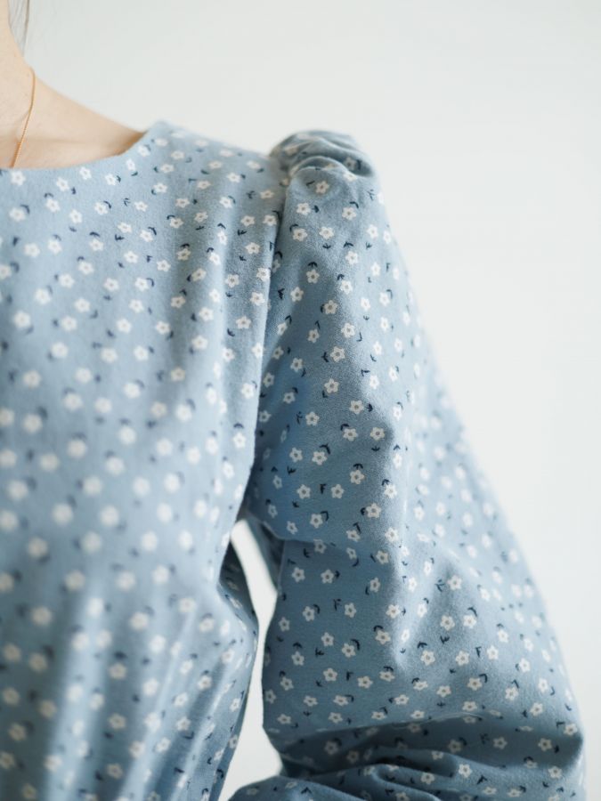 Платье Azzurro с ромашками