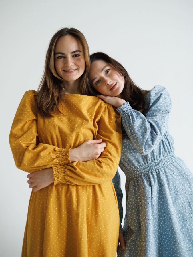 Платье Azzurro с ромашками