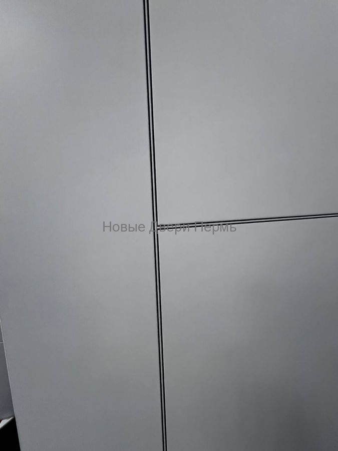 Дверь Графика-3 Белый Vinyl черная и белая кромка