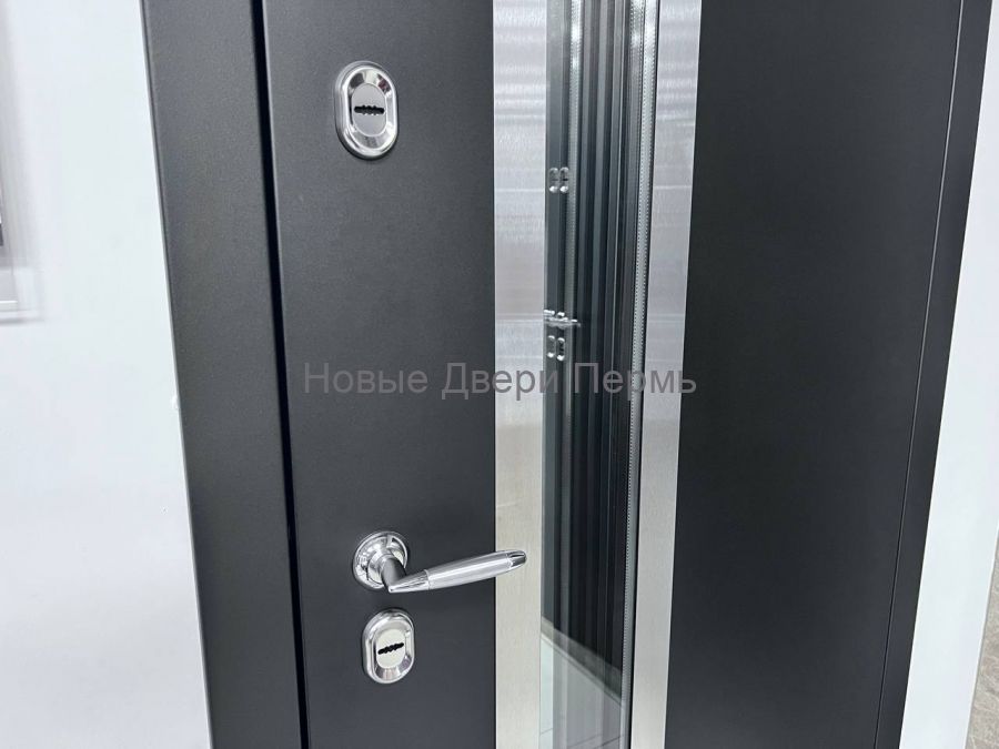 Дверь входная SNEGIR PRO-C MP S60G-30 колоре нероS60G-03 ПВХ Ферро с терморазрывом