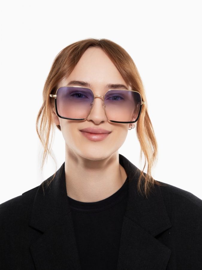 Очки солнцезащитные uv 400, дужка 13.5 см, ширина 12.8 см, линза 5.5 х 6 см