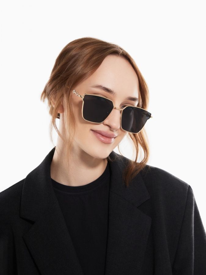 Очки солнцезащитные uv 400, дужка 13.8 см, ширина 12.8 см, линза 4.9 х 5.3 см