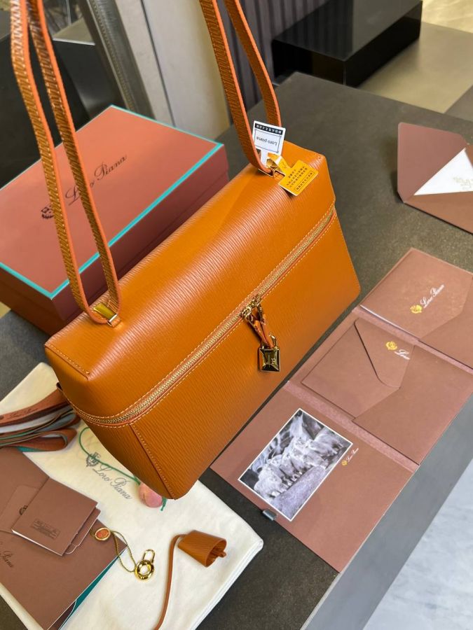 Сумка Loro Piana Premium