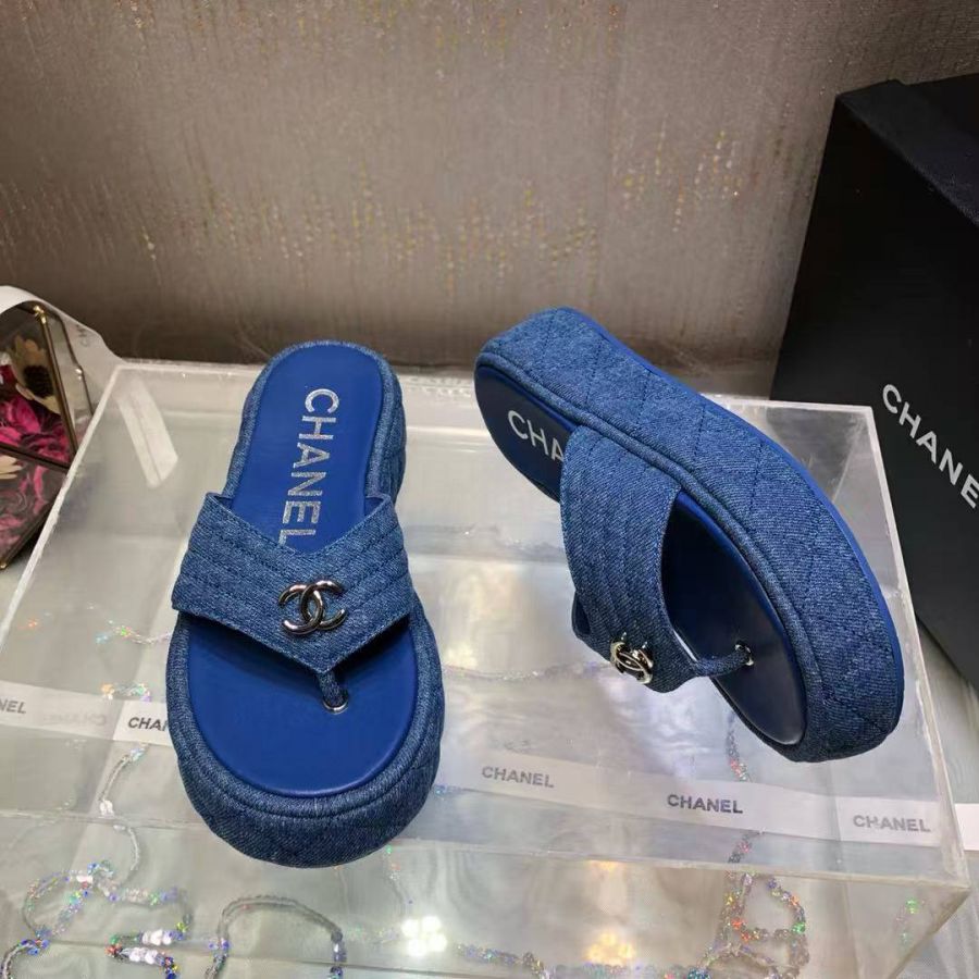Шлепанцы CHANEL Premium