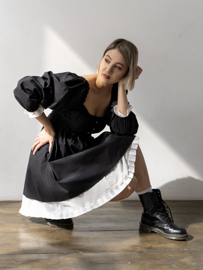 Платье Babydoll черное со стразами