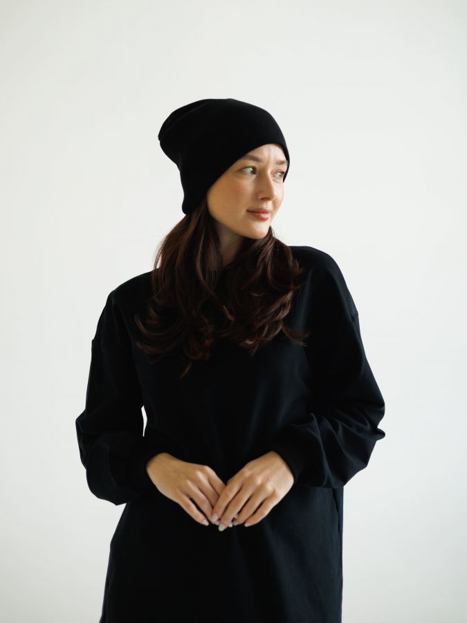 Шапка бини черная