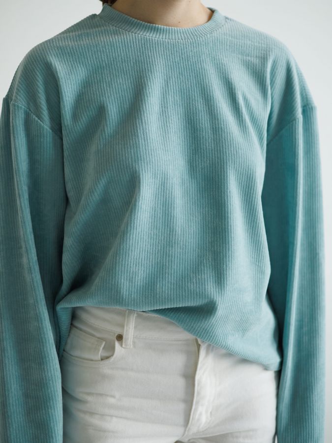 Кофта из вельвета голубая