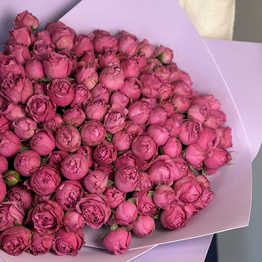 Букет из 51 пионовидной кустовой розы