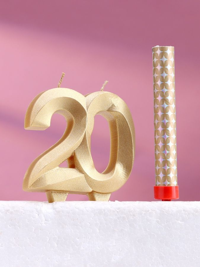 Свеча в торт «20», свеча фонтан, золотой металлик, 6.5 см