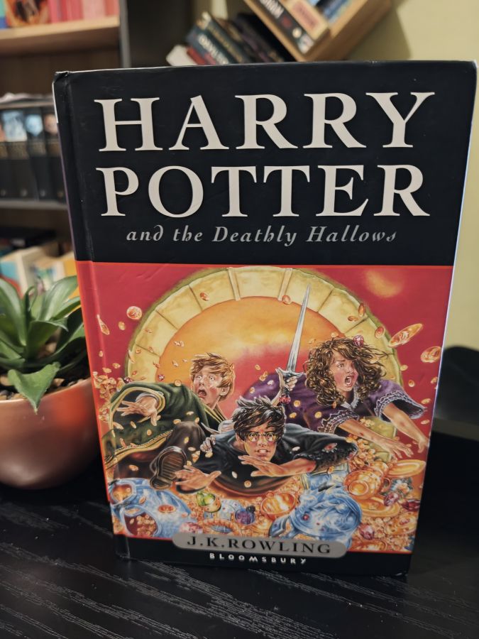 Harry Potter and the deathly hallows британское издание