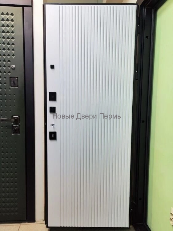 Дверь входная 9 см Кантри Эмалит белый