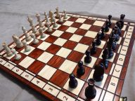 Шахматы "Йовиш"