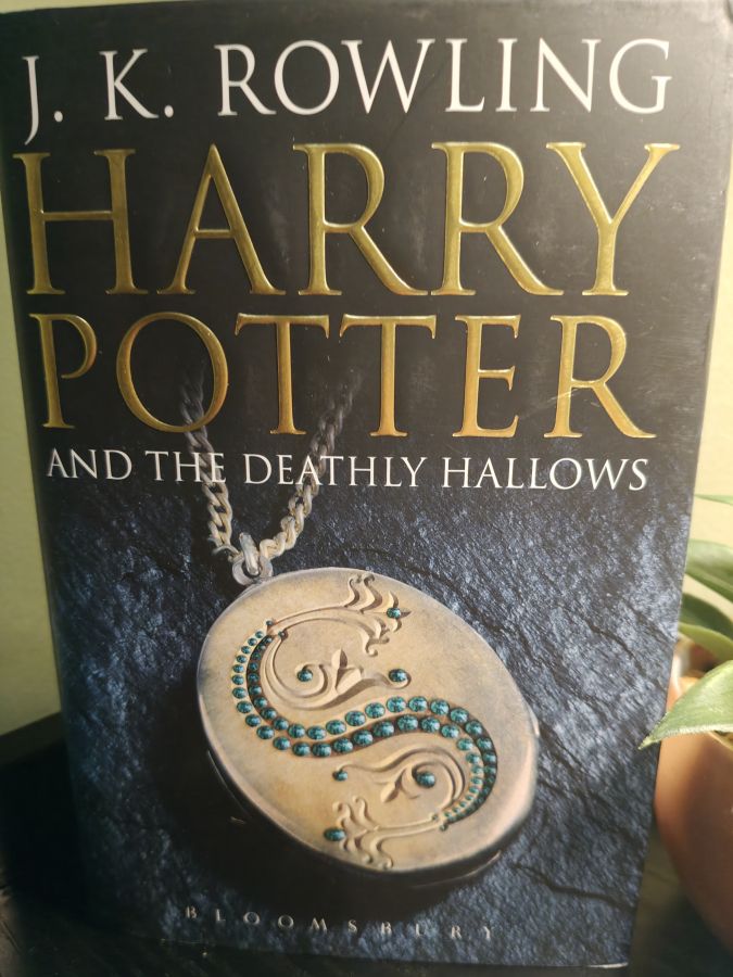 Harry Potter and the deathly hallows чёрное взрослое издание