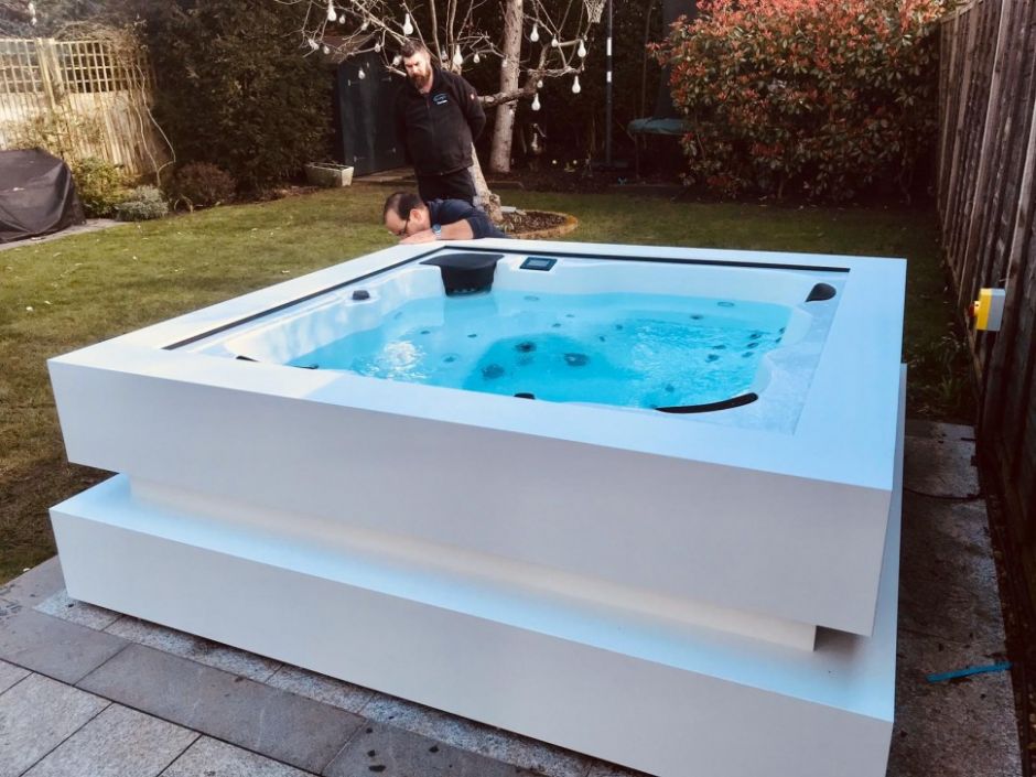 СПА бассейн Aquavia Cube Ergo 231х231х78 см ФОТО