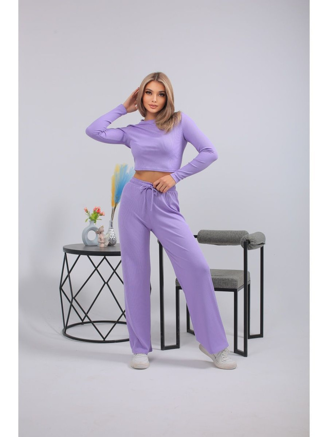 Спортивный костюм женский