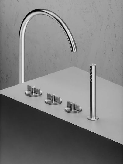 Смеситель на борт ванны Quadro design Valvola01 19 99 без излива схема 5