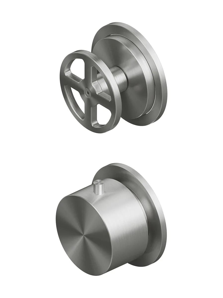 Термостатический смеситель Quadro design Valvola02 20 48.0.00 с 1 запорным краном цена от 73 887 ₽ Фото Термостатический смеситель Quadro design Valvola02 20 48.0.00 с 1 запорным краном