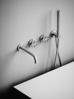 Смеситель для ванны и душа Quadro design Valvola02 20 69 настенный схема 5