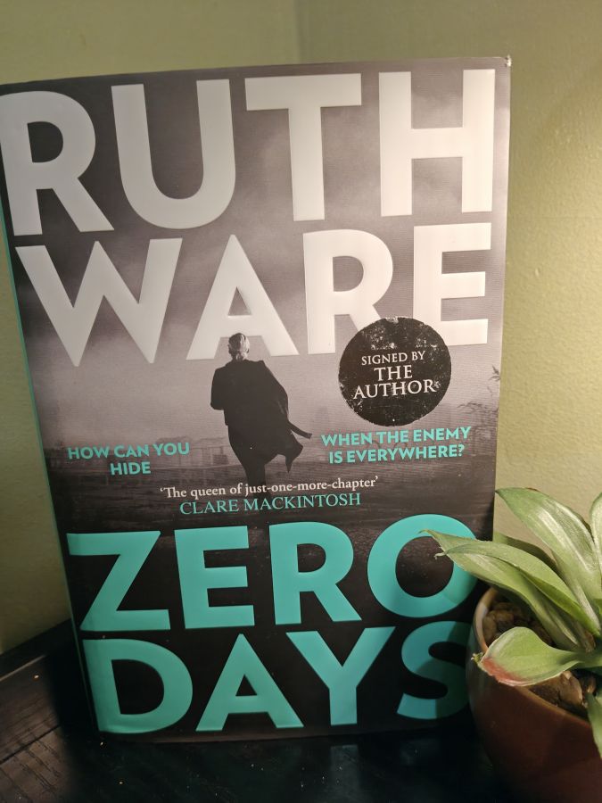 [подписана автором] Zero days by Ruth Ware